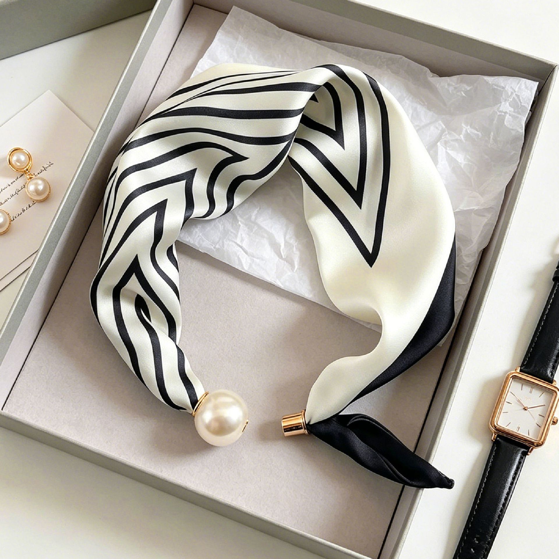 Silk Neck Scarf - Элегантные шикарные шарфы с жемчужной полоской